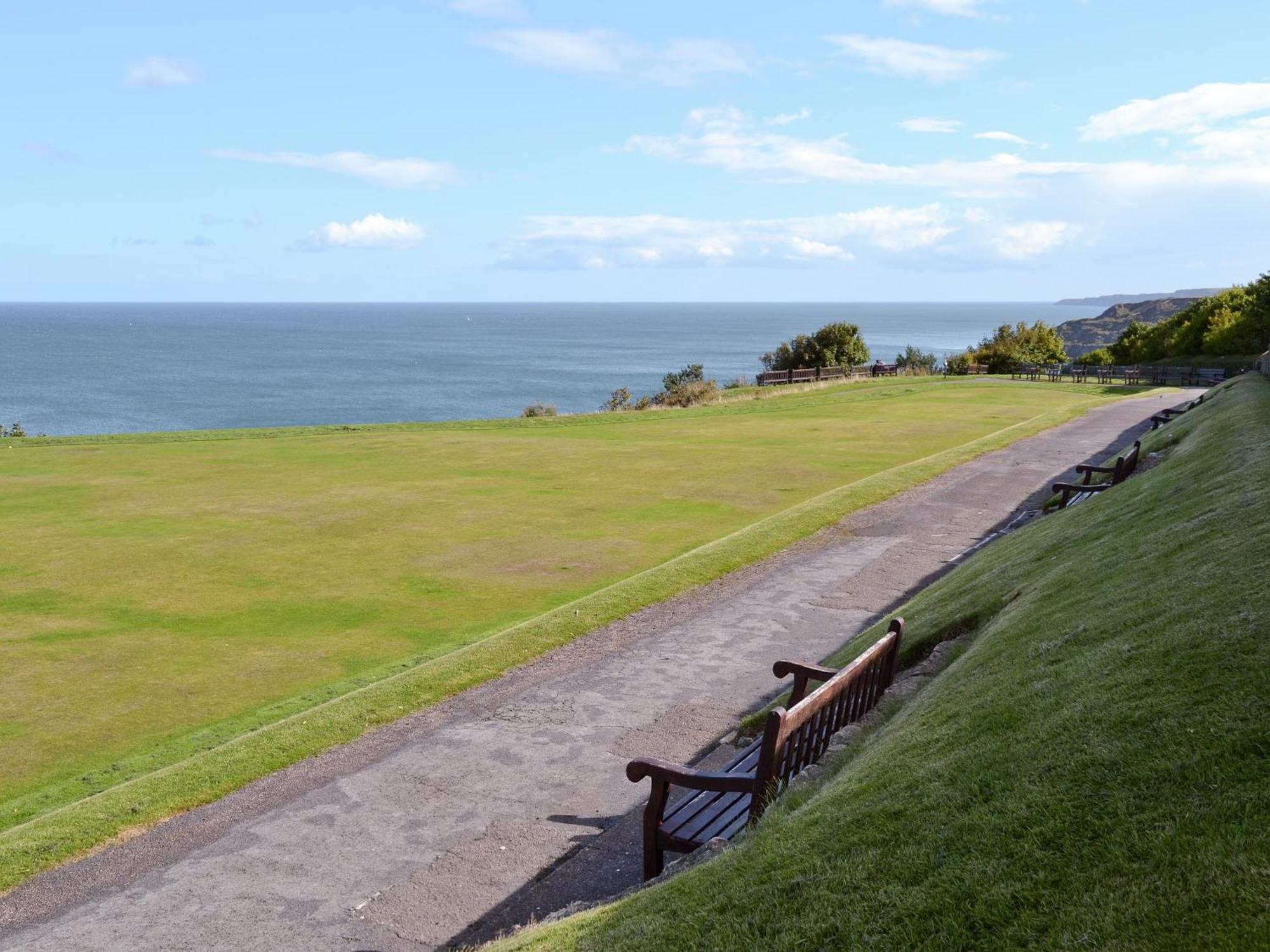 South Cliff Sands II Скарборо Экстерьер фото